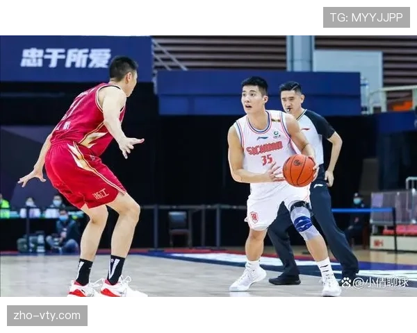 突破分球底角射手成潮流 CBA与国际小球打法接轨